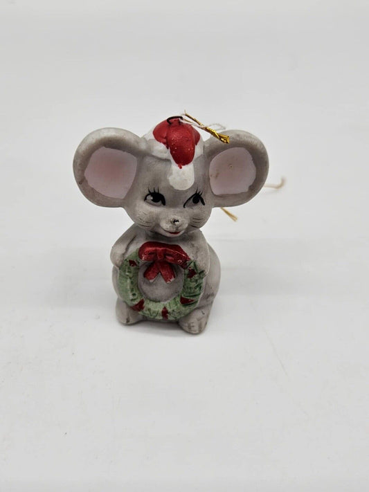 Christmas Around The World “Merry Christmas Mice” Wreath Mouse Vintage Figurine