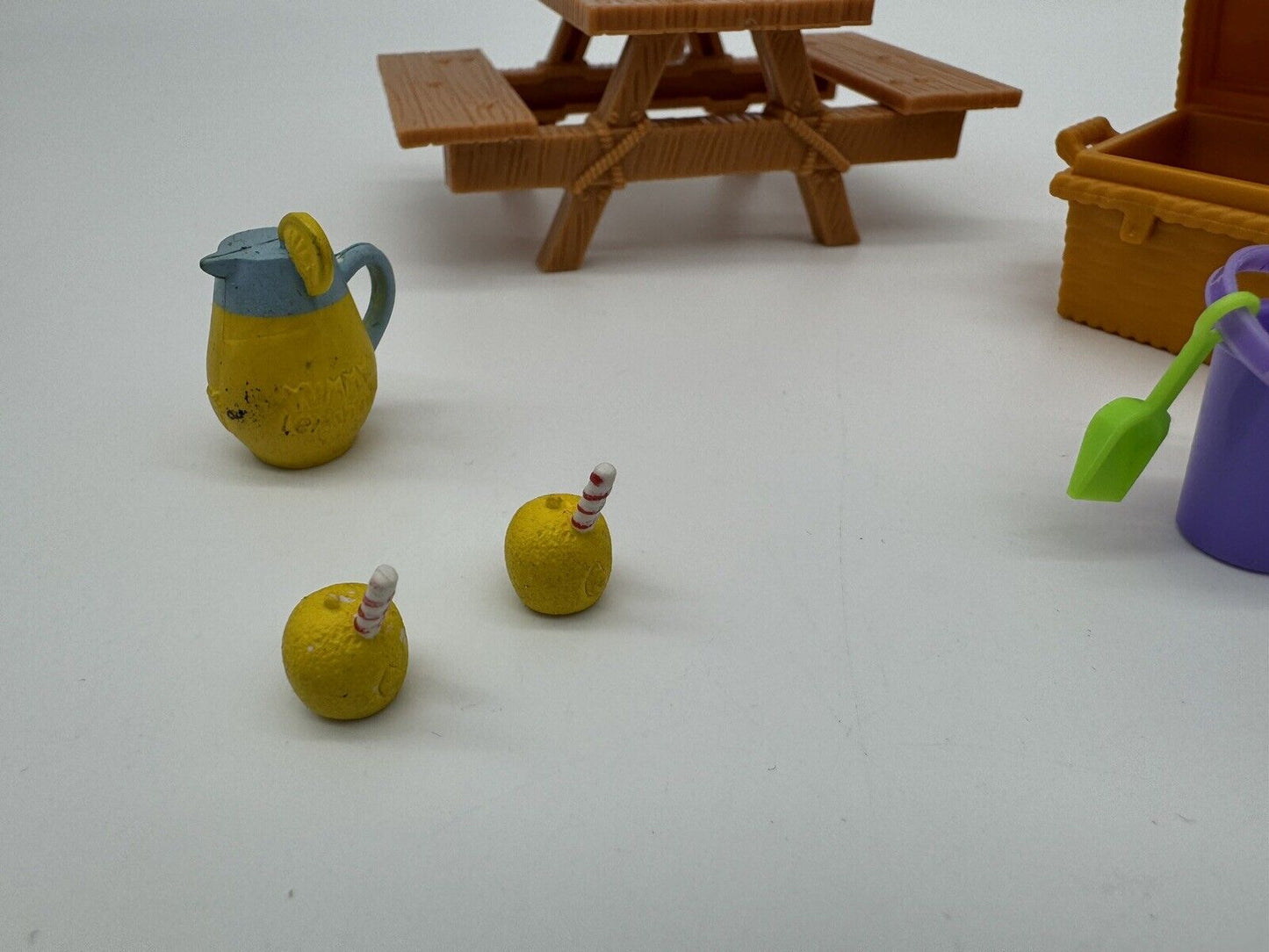 CUTE!! Tiny Doll Beach Set ~ Dollhouse Accessories