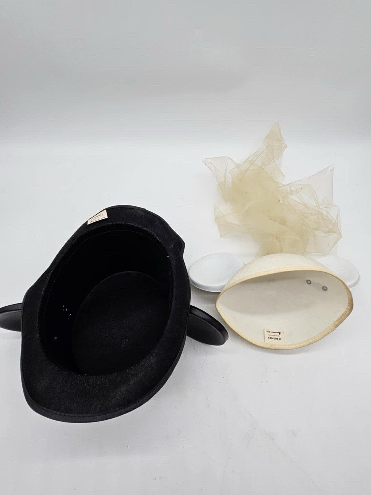 Vintage Walt Disney World Retired Bride And Groom Mickey Ears Top Hat