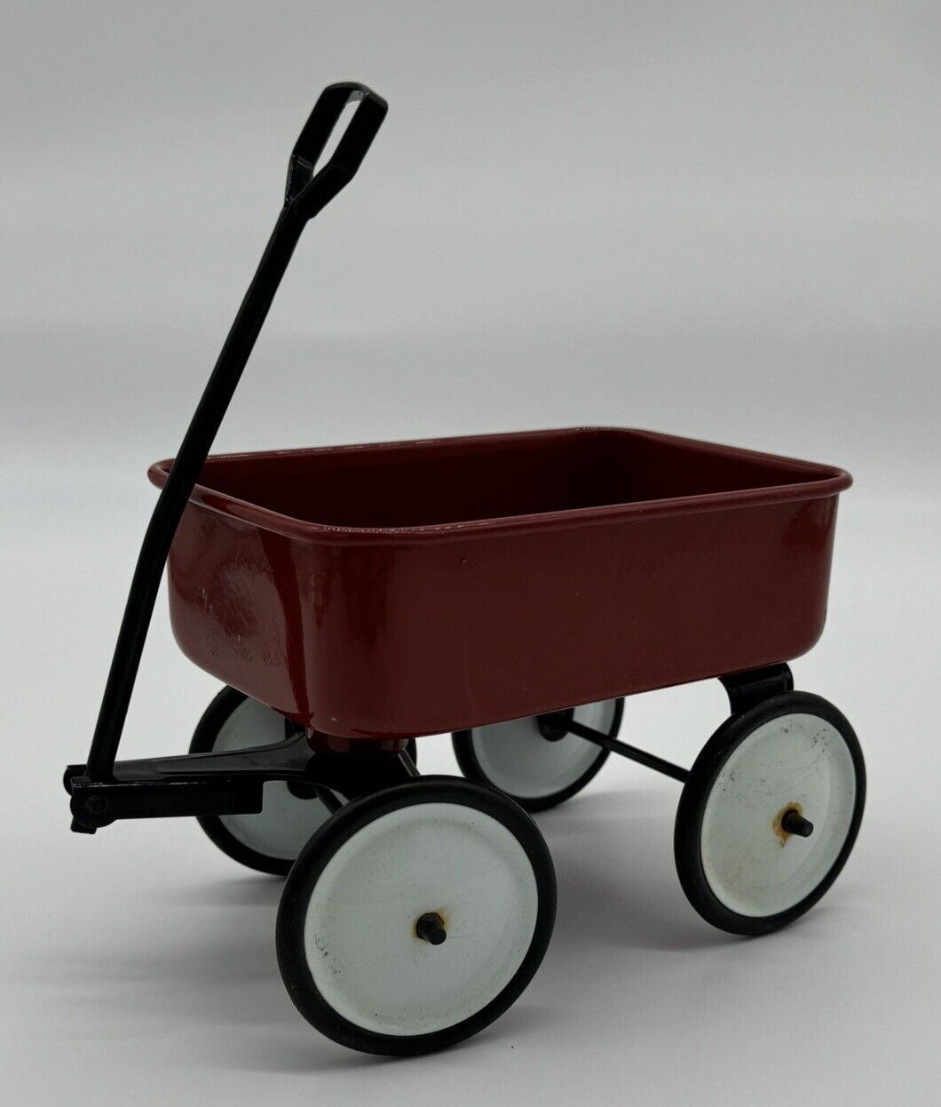 TELEFLORA Little Red Metal Wagon 5” Tall miniature gift collectable toy decor