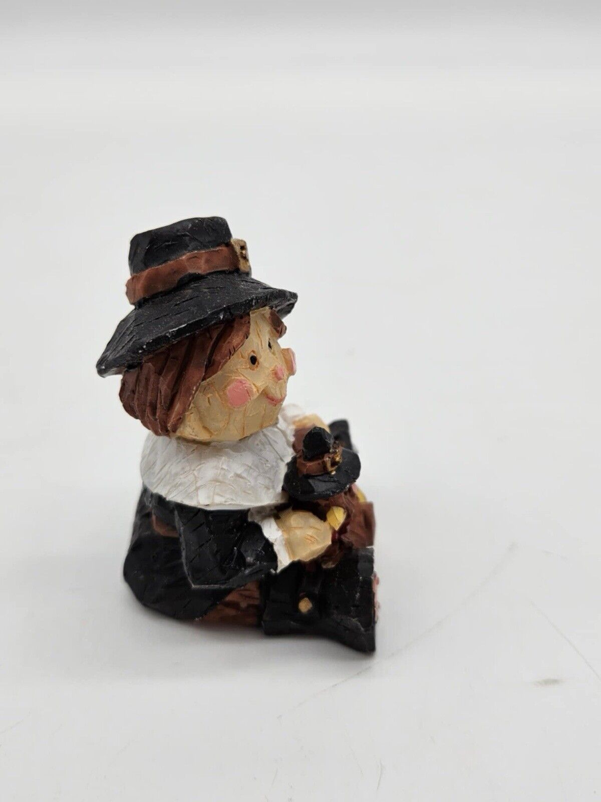 Fall Autumn Harvest Decor - Pilgrim Shelf Sitter