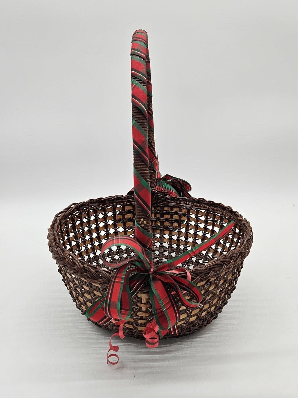 Vtg Baskets Christmas Decor Farmhouse Country  Red & Green Themed