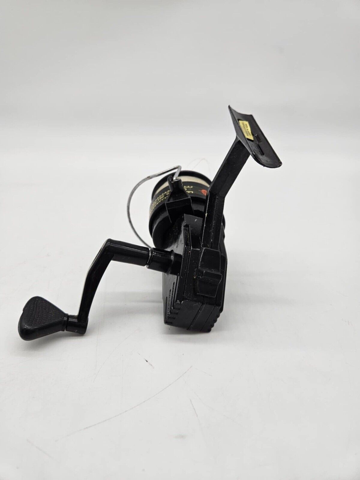 S G Poseidon Spinning Reel for Fresh Water Fishing Great for Beginners Good Cond