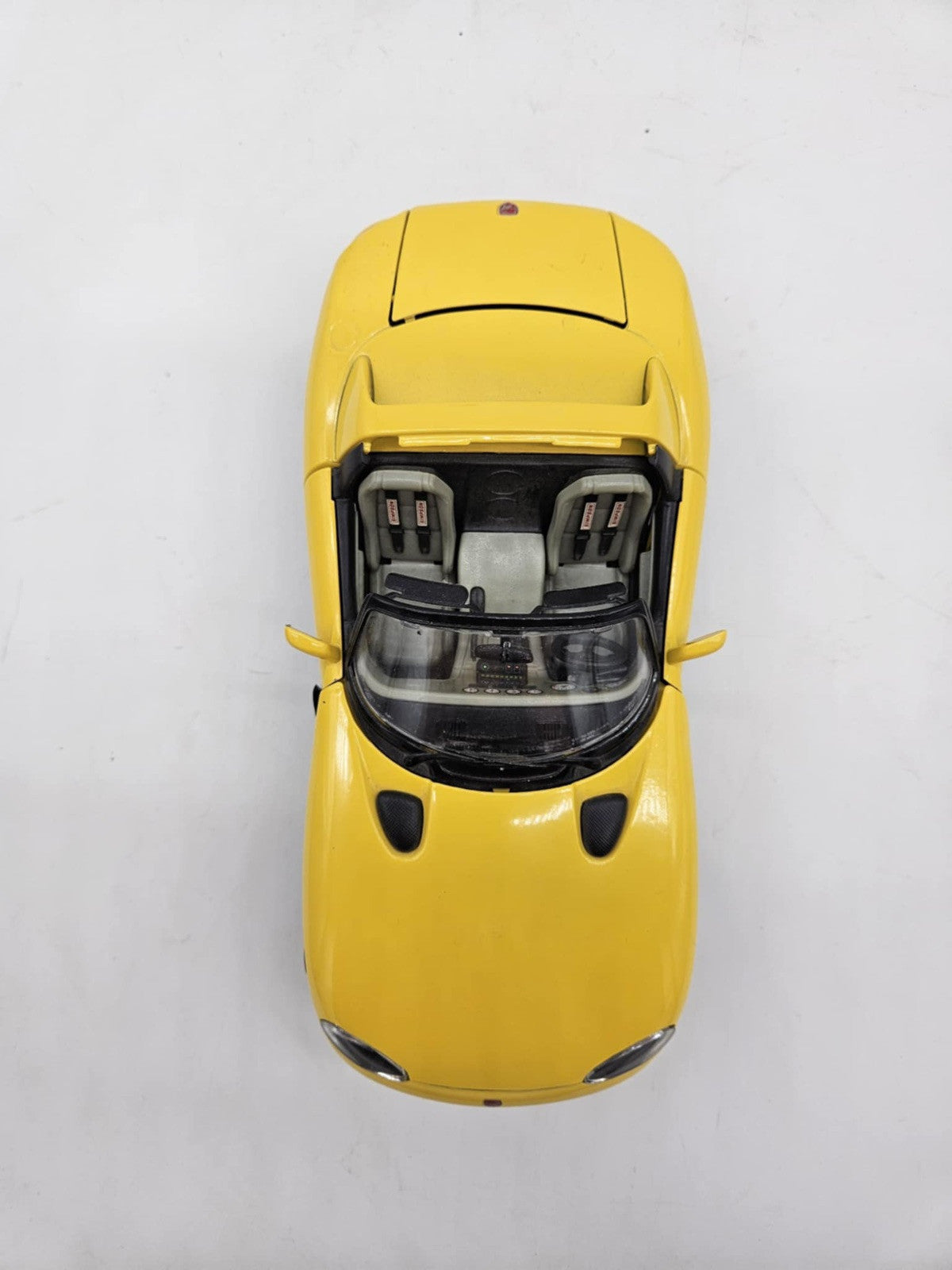 Dodge Viper RT/10 Yellow Bburago Diecast Model 1/18 1:18 Made in Italy