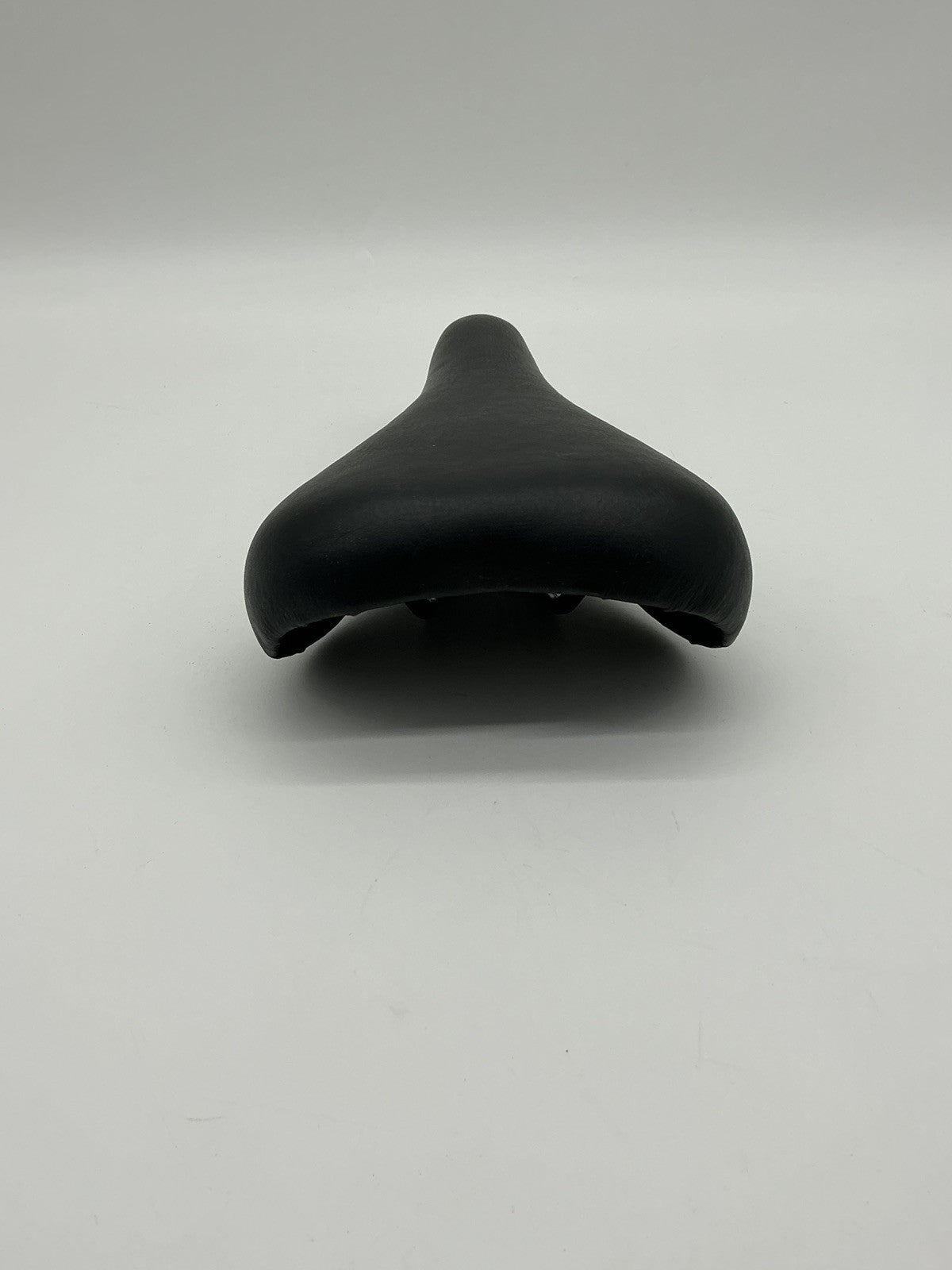 ROADMASTER Mountain Bike Bicycle Replacement Seat Saddle Black UT 4262 Cycling