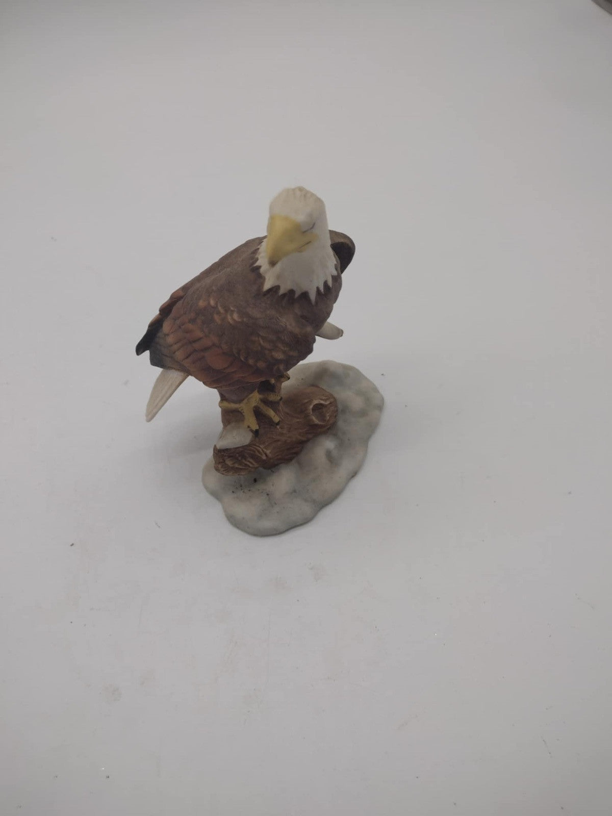 Ceramic American Bald Eagle Figurine Great Condition