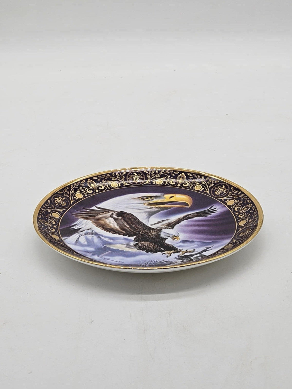 Franklin Mint Heirloom Royal Doulton Profile of Freedom by Ronald Van Ruyckevelt