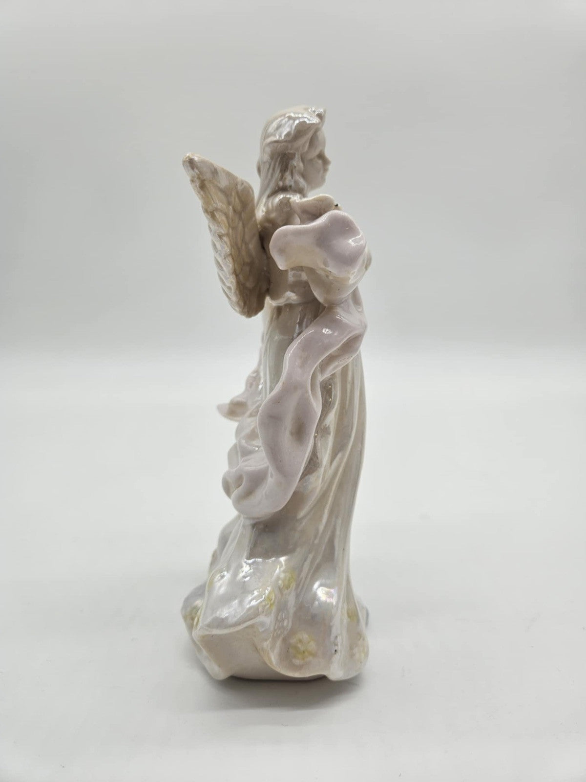 Porcelain Angel With Wings