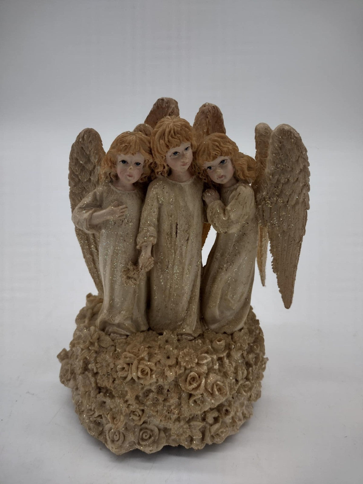 Vintage 1998 House of Lloyd Angelic Trio Christmas Around The World Music Box