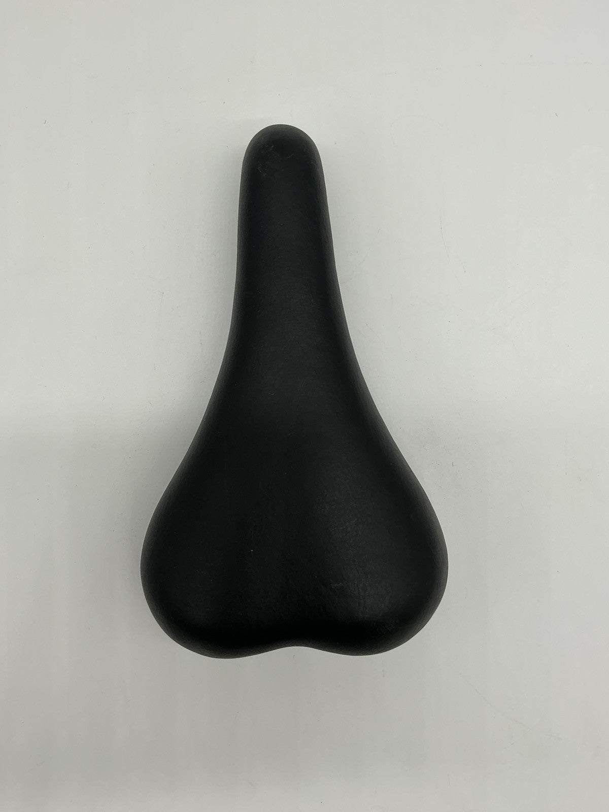 ROADMASTER Mountain Bike Bicycle Replacement Seat Saddle Black UT 4262 Cycling